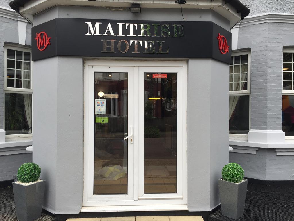 Maitrise Hotel Wembley - London Exterior photo